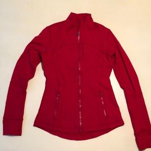 Gorgeous lululemon define red jacket 6 RARE